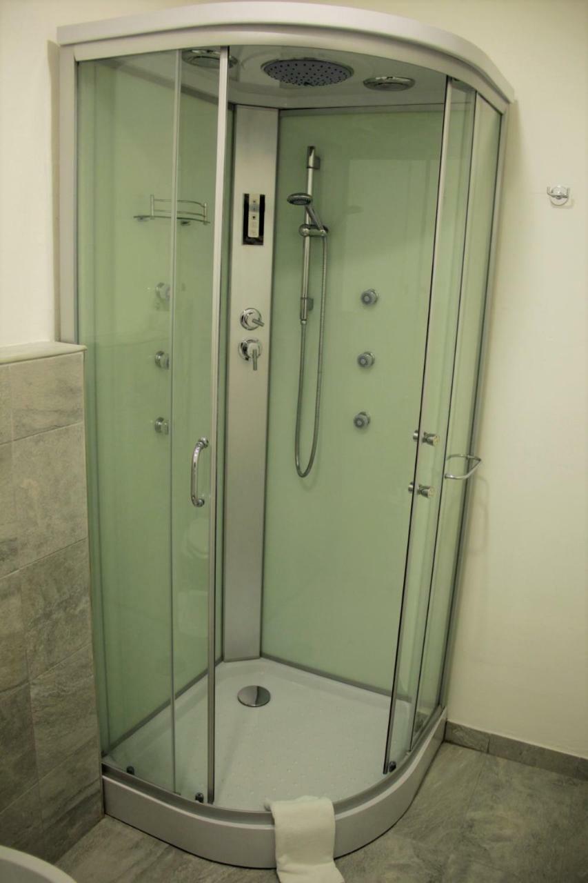 Standard Double Room,789809979:JPEG